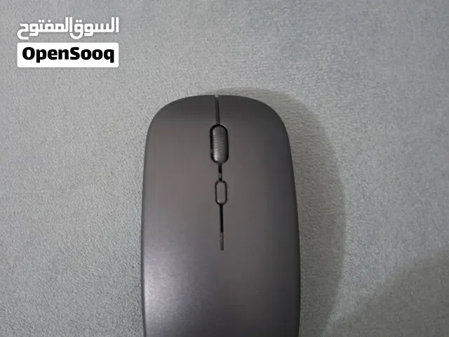 كيبورد + ماوس بلوتوث   استعمال نظيف جداً وفترة قصيرة والسعر كسر