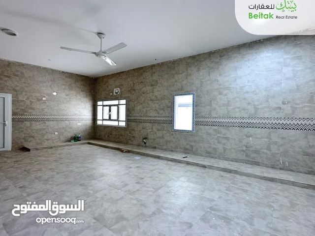 340 m2 4 Bedrooms Villa for Sale in Muscat Al Maabilah