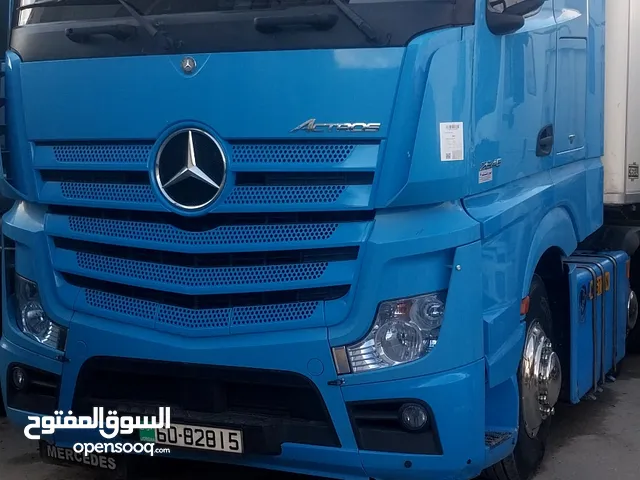 Tractor Unit Mercedes Benz 2018 in Amman