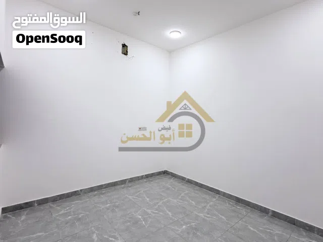 100 m2 2 Bedrooms Apartments for Rent in Basra Tuwaisa