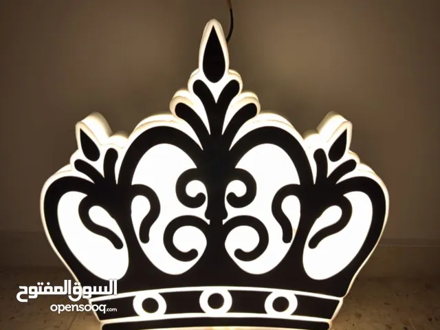 لافته تاج مضيئ يركب داخلي اوخارجي