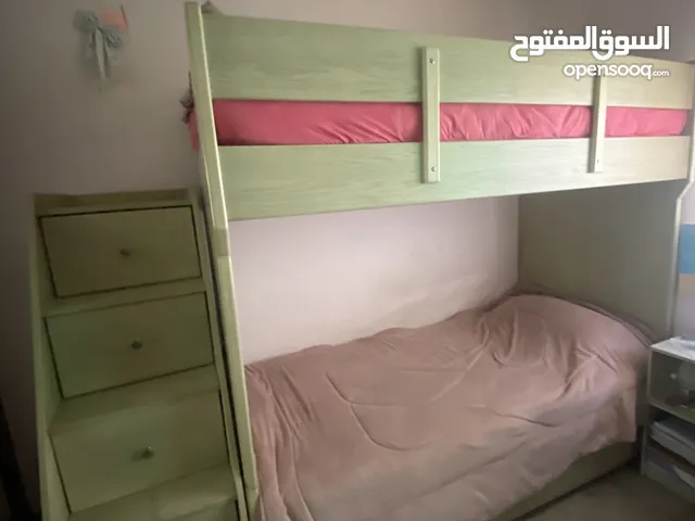 تخت طابقين خشب بلوط صولد مع وحده ادراج