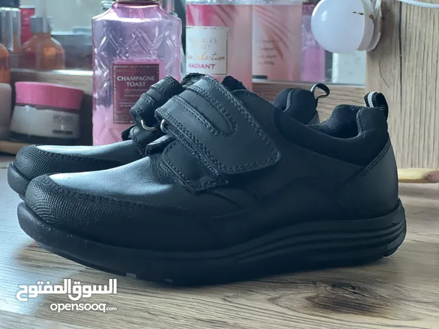 Brand new leather shoos for boy or girl