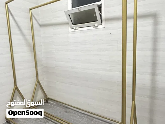 علاق ملابس كبير