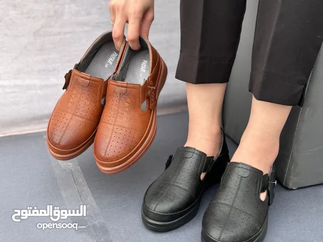 کفش زنانه طبی راحتی
