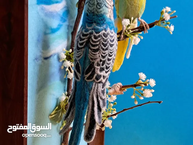 لوحة فنية ثلاثية الأبعاد وبارزة "عصفور الحب" – مصنوعة يدويًا من ألياف طبيعية
