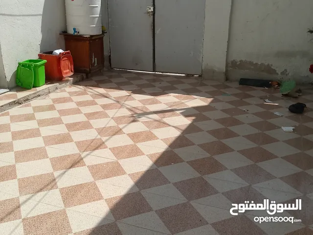200m2 3 Bedrooms Townhouse for Sale in Basra Al Amn Al Dakhile