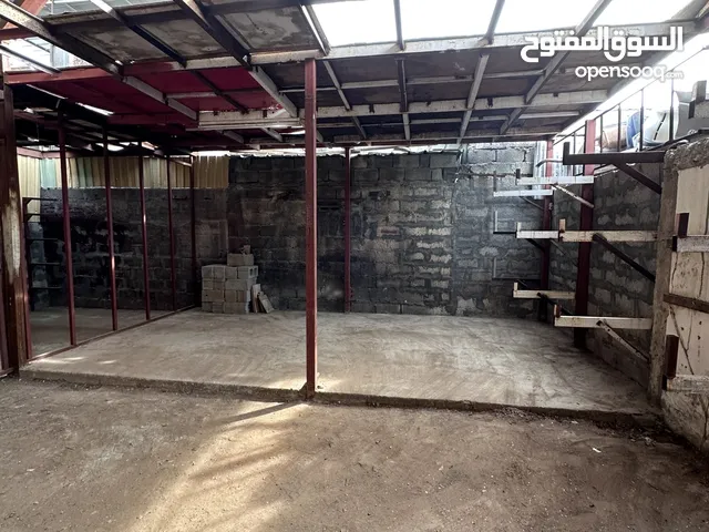 Unfurnished Showrooms in Muscat Wadi Al Kabir