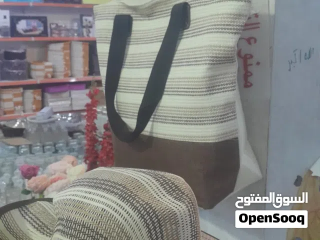 شنطة بالطاقيه اناقتك تهمنا