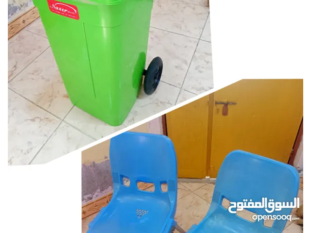 حاوية و كراسي 2