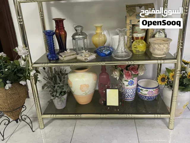 Decor items (various)