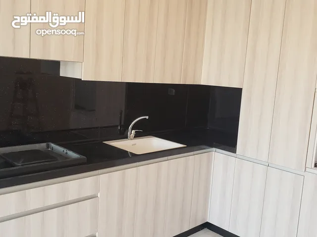 شقة غرفتين للايجار و الفئة المستهدفة عرسان