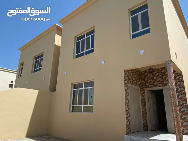 324m2 5 Bedrooms Villa for Sale in Muscat Al Maabilah