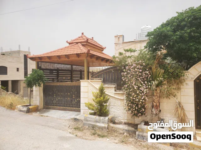 700 m2 More than 6 bedrooms Townhouse for Sale in Zarqa Birayn
