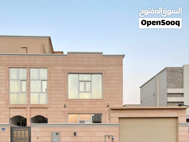 فيلا للايجار في الموالح11 خلف مبنى عمانتل القديم للعوائل فقط