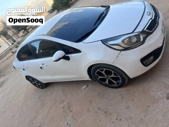 2015 كيا ريو EX