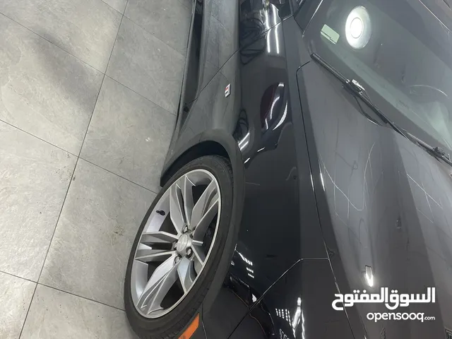 Used Chevrolet Camaro in Abu Dhabi