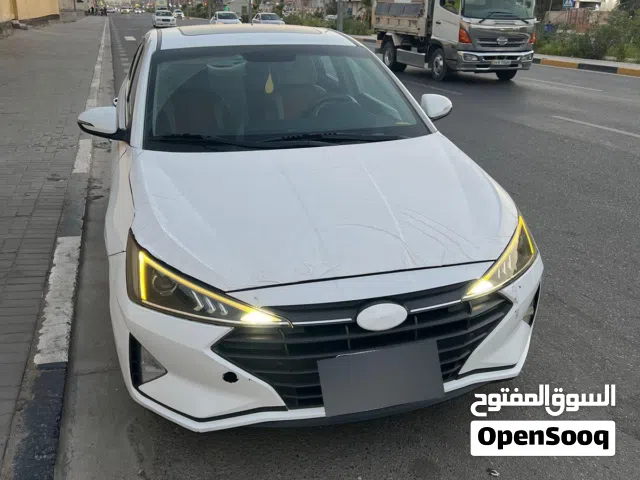 2019 هيونداي النترا Standard
