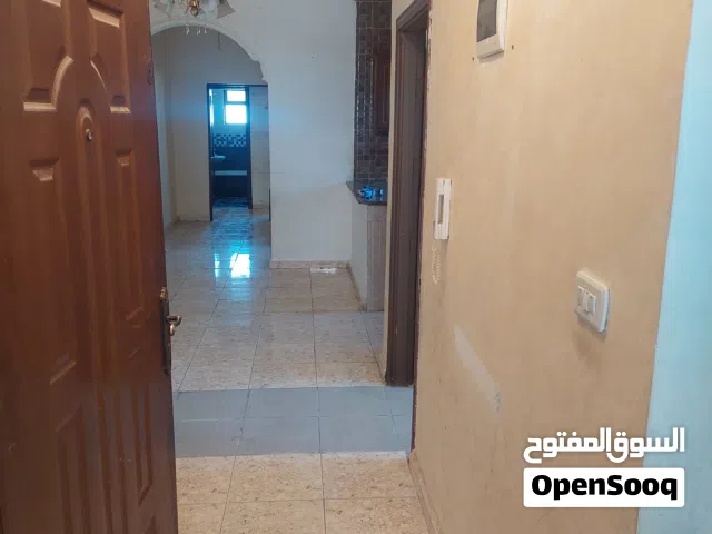 شقة أرضية للبيع في ماركا الجنوبية / المرقب