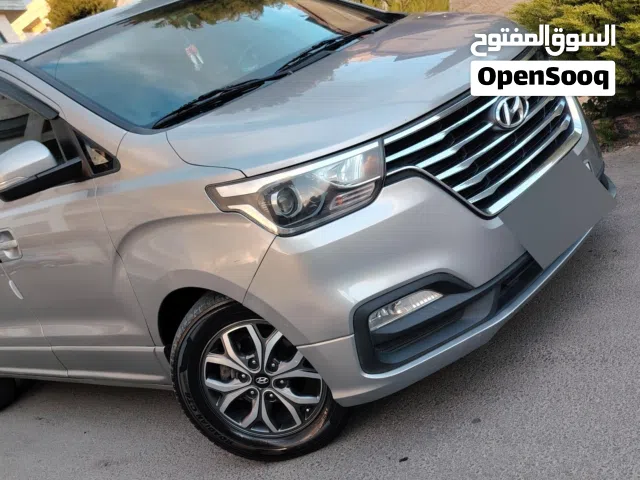2019 هيونداي H1 GL Plus