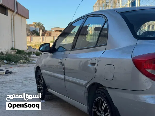 2004 كيا ريو S
