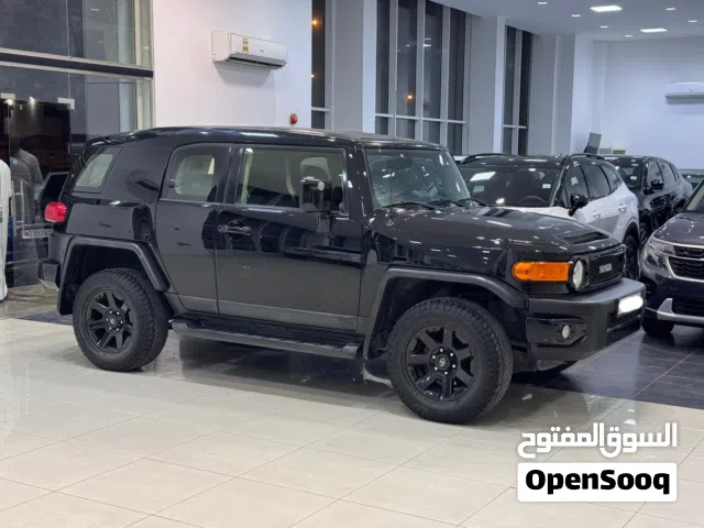 Toyota FJ-Cruiser 2021 (Black)