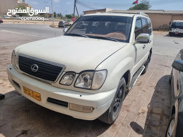 Lexus LX LX 470 in Dhofar