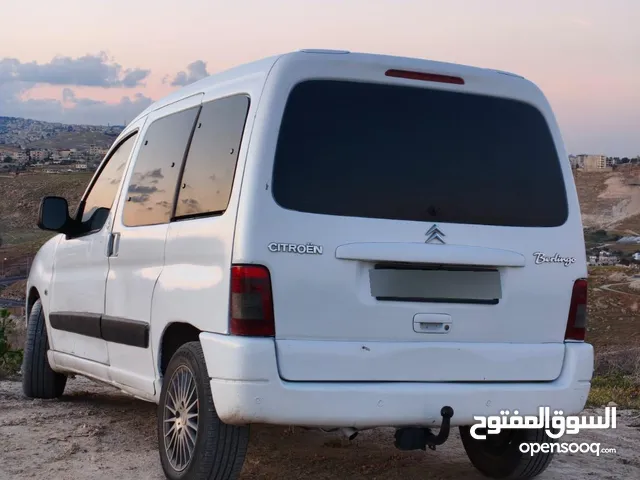 ستروين بارلينجو متور 1600 تيربو ديزل، جير عادي 5 سرعات، لون ابيض، موديل 2007 ترخيص 2008