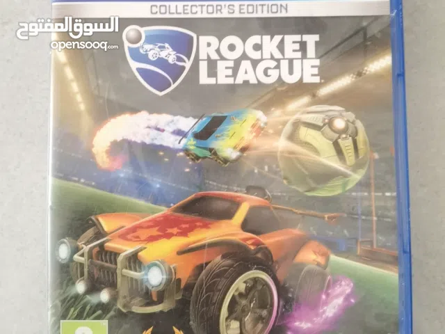 شريط روكيت ليج ps4 مع غلاف والكتيّب.