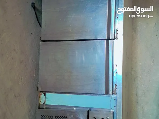 ثلاجه بطح 3 دفات بحاله ممتازه