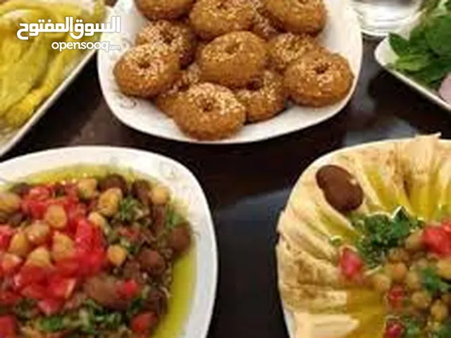 معلم مطعم حمص وفلافل
