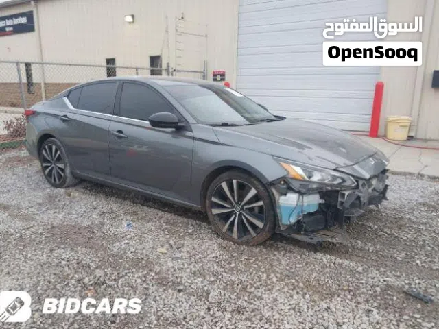 الالتيما 2021 SR تباع بالحادث