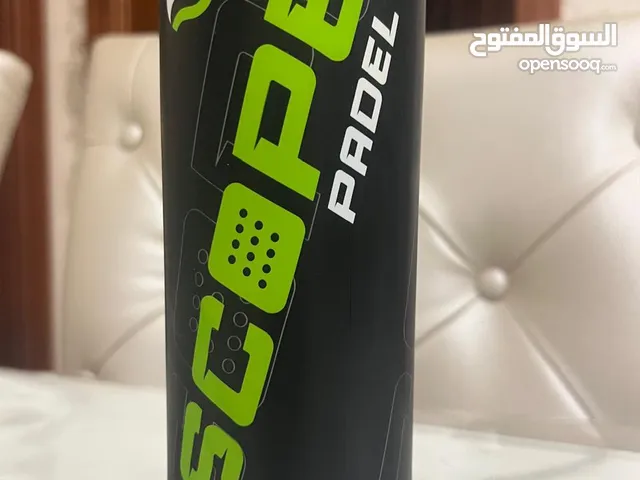 كرات بادل للبيع على 35 درهم للتيوب (التيوب فيه ثلاث كرات) الكمية الموجودة 450 كرتون وكل كرتون فيه