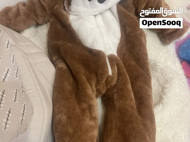 اكثر من 60 قطعة ملابس اطفال وتبانات لعمر من حديث الولادة الى خمس اشهر شتوية