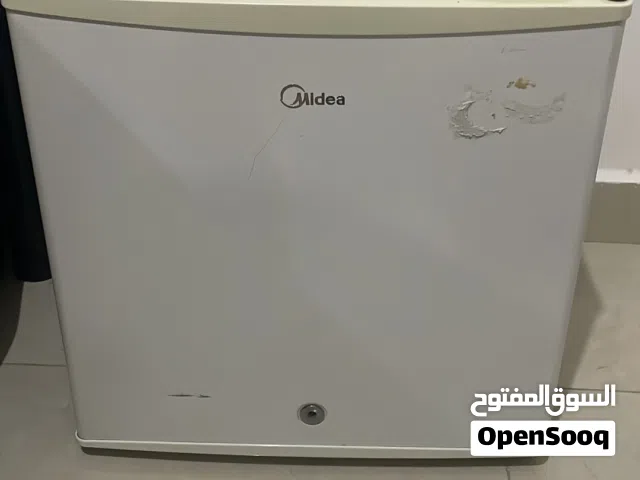 افريزر شبه الجديد استعمال قليل