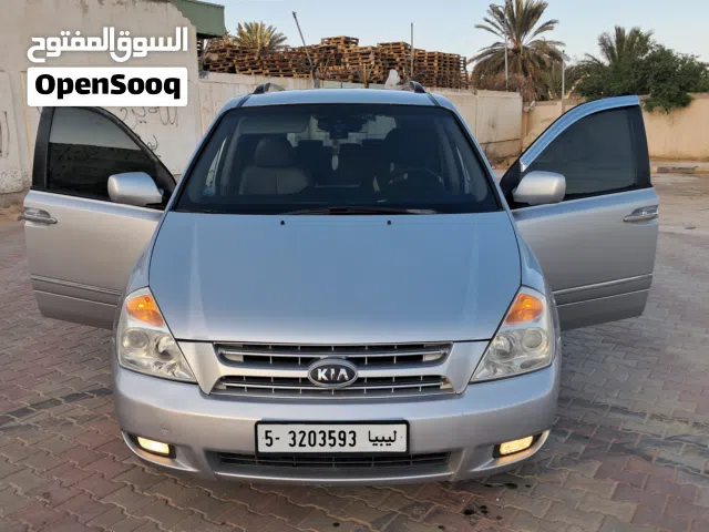 2009 كيا كرنفال LX