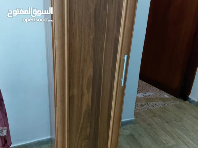 دولاب ارفف استعمال خفيف شبه جديد