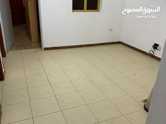 112 m2 3 Bedrooms Apartments for Rent in Muscat Al Maabilah