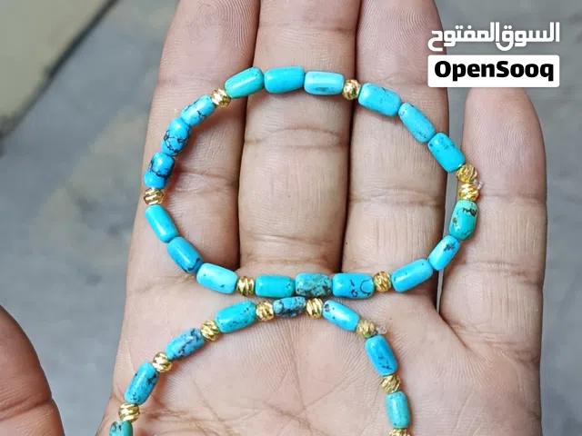 اساور كهرب وفيروز