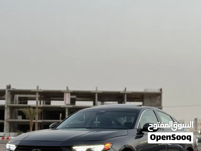 2024 هوندا اكورد EX