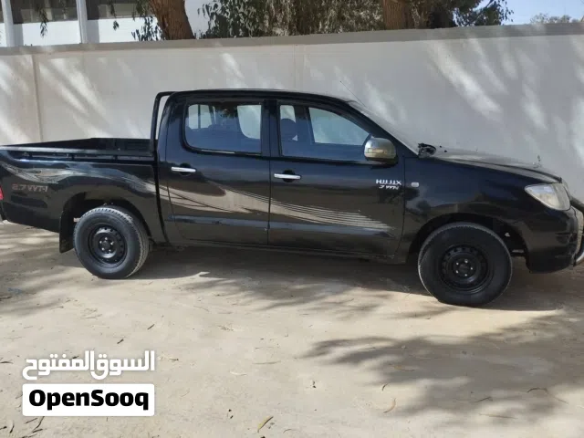 تويوتا هيلوكس 2010