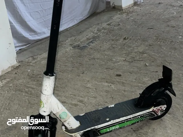 سكوتر كهربائي