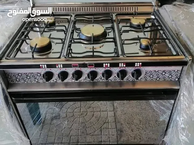 Universal Ovens in Zarqa