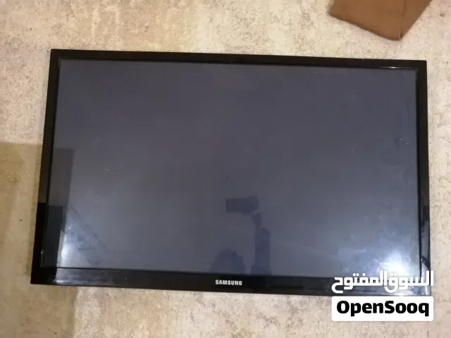 السلام عليكم شاشة سامسونج أصلية 42 او 43 انش فيها مشكلة الشاشة ماتنفعش