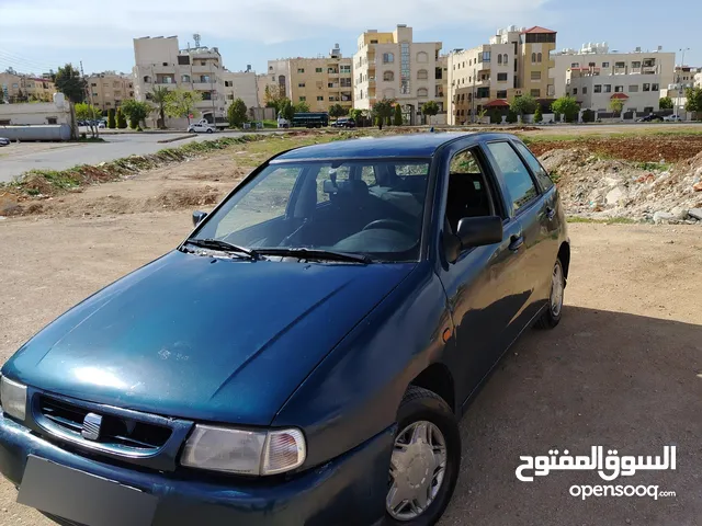سيات ابيزا لون كحلي كل قطعها جولف