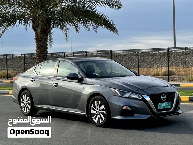 2019 نيسان التيما S