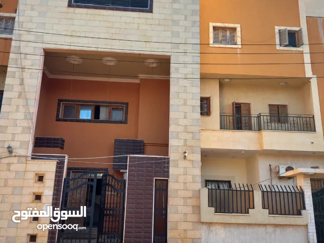 135 m2 3 Bedrooms Apartments for Sale in Tripoli Souq Al-Juma'a