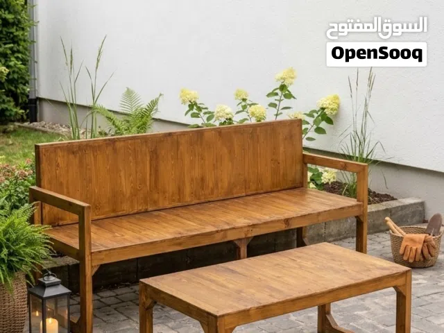 كرسي يكفي 4-6 أشخاص للبيع الفوري، وكرسي لشخصين، وطاولة
