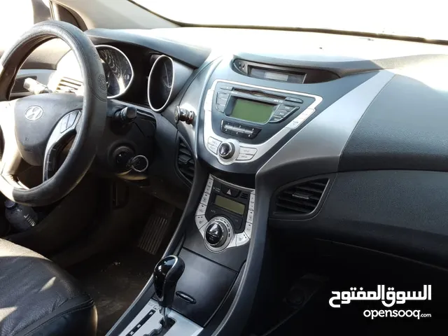 Used Hyundai Avante in Amman