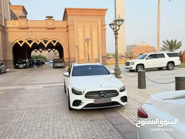 مرسيدس بنز E350 موديل 2020 بحالة ممتازة